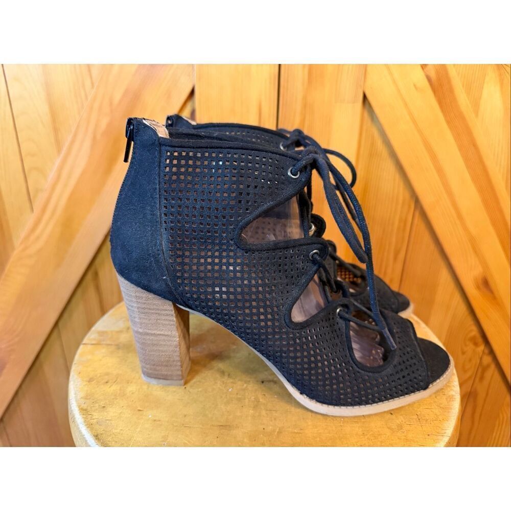 Report Women’s Heel Booties Suede Peep Toe Black Perforated Size 11M Rae